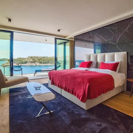 Stikovica Sleeps 14 Pool Air Con Wifi Zaton (Dubrovnik-Neretva)