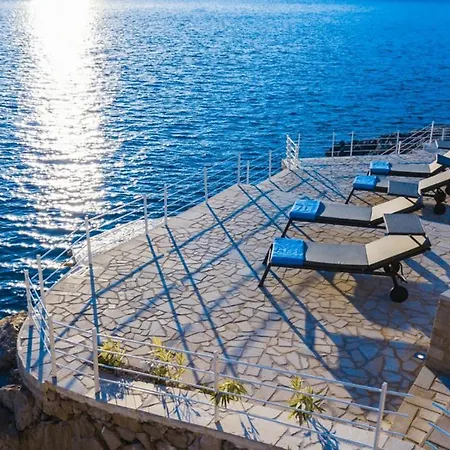 Stikovica Sleeps 14 Pool Air Con Wifi *